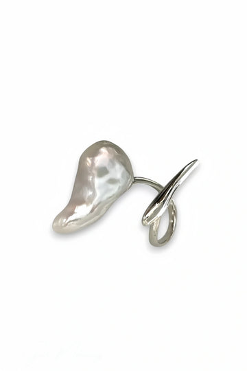 Pointed Baroque Pearl Ring